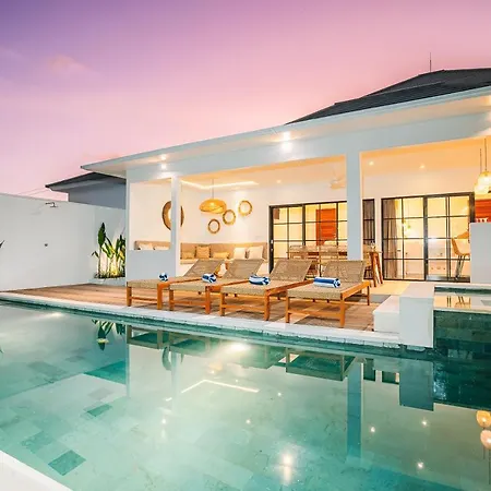 Villa L At Seseh 2 Bedroom Private Luxury Oasis Next To The Beach
